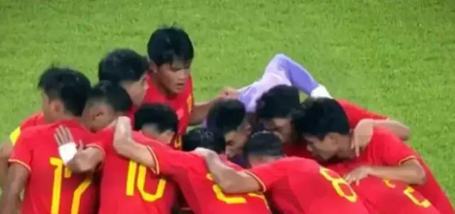 前两轮小组, 因为中国男, 小组赛结束
